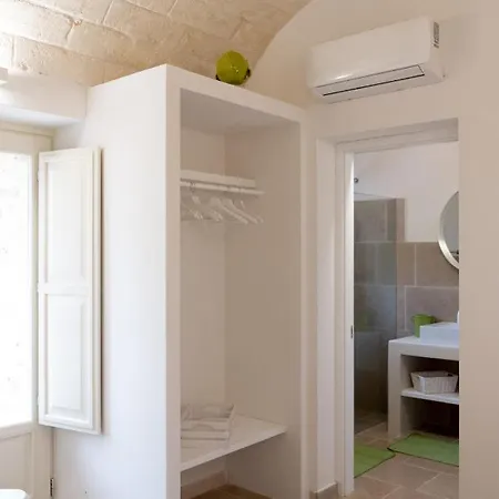 Casa Tonini ヴィラ オストゥーニ